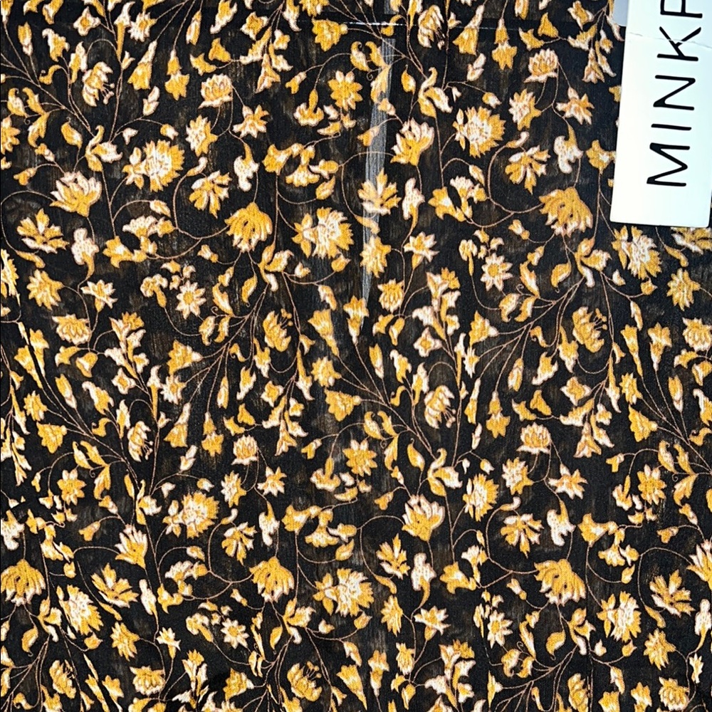 MINKPINK - Mira Shirred Blouse - Size Medium NWT - Picture 5 of 5